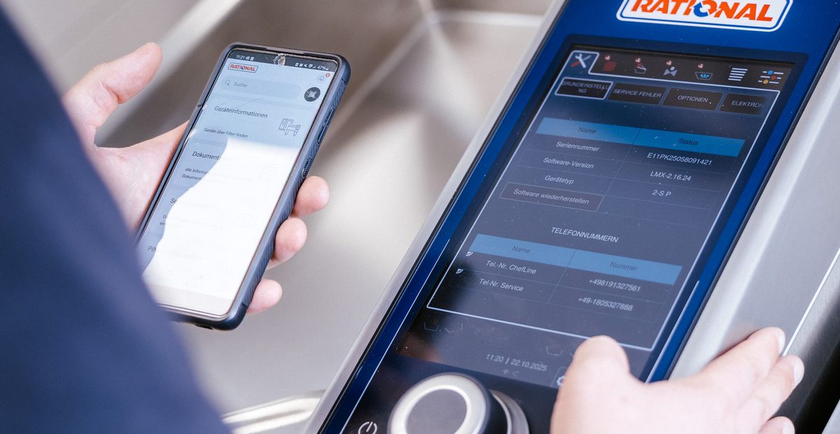 Service am Rational iVario mit digitaler Gerätediagnose